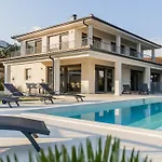 Maritima Opatija-meerblick-infinity Pool-luxus-relax Οπατία