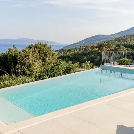 Maritima Opatija-meerblick-infinity Pool-luxus-relax فيلة
